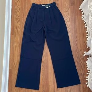 Abercrombie & Fitch Ultra High Wide Leg Pant